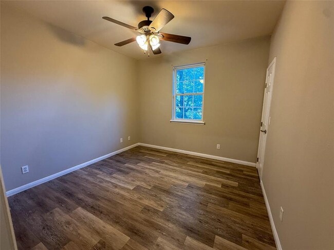 Building Photo - 975 State Hwy 95