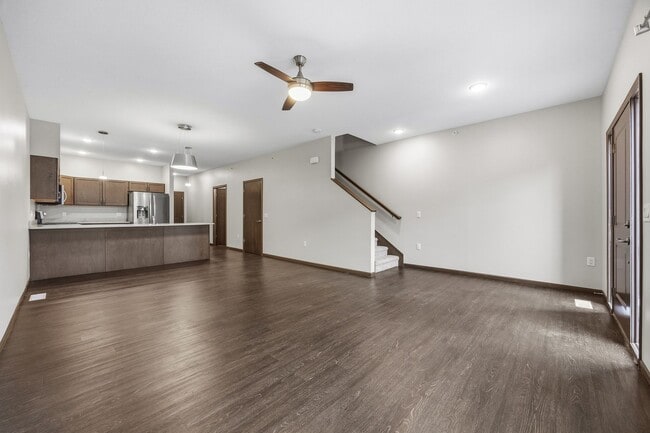 Building Photo - Large Townhome In Kingston Neighborhood Just Blocks From Downtown