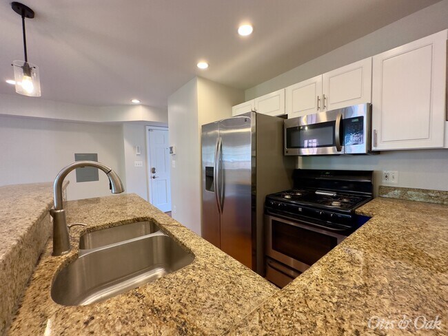 Building Photo - 4805 4th St NW