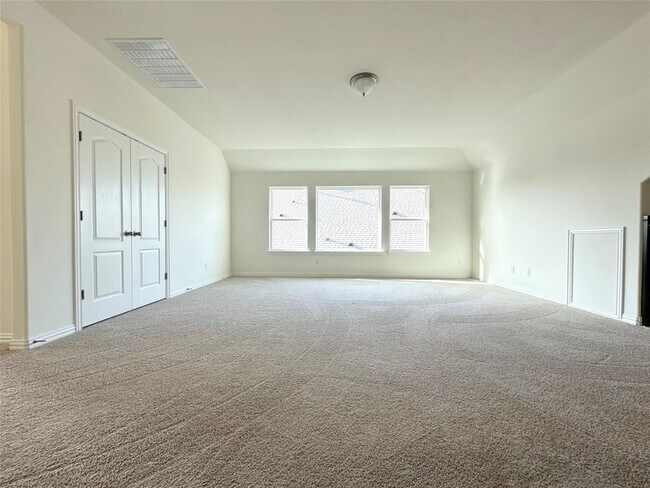 Building Photo - 1225 Indianola Trl