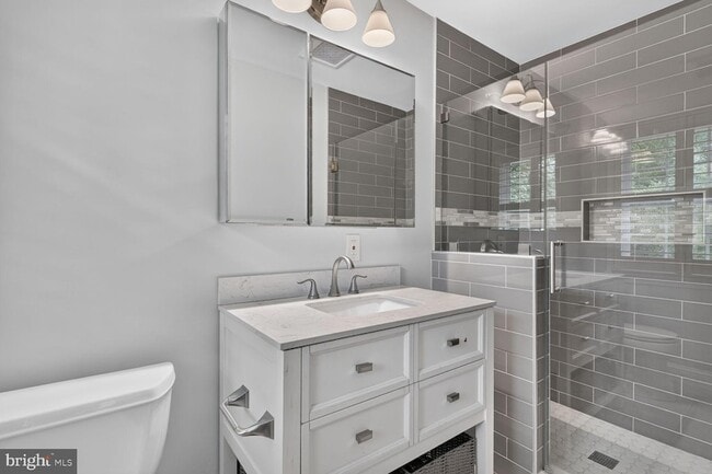 Building Photo - 6905 Stonewood Ct