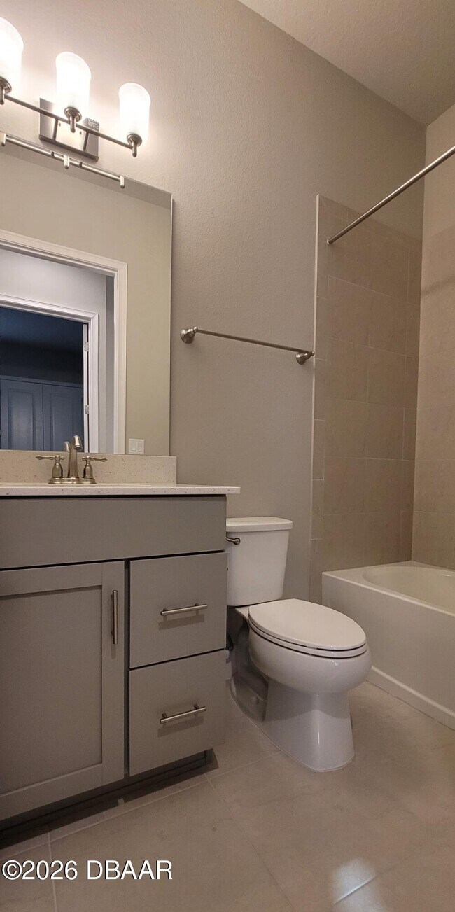 Building Photo - 111 Longridge Ln