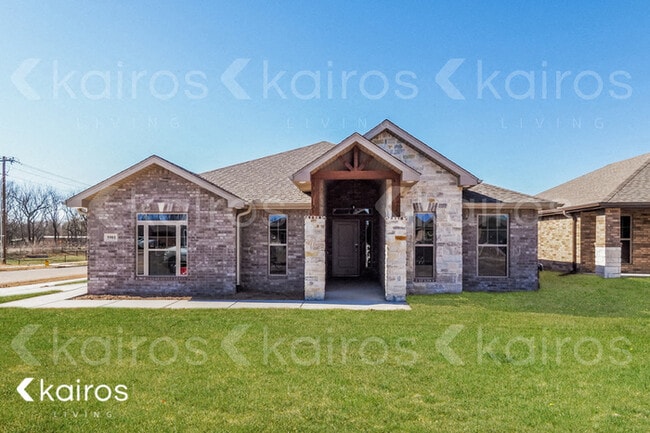 Building Photo - 5901 NW Meade St