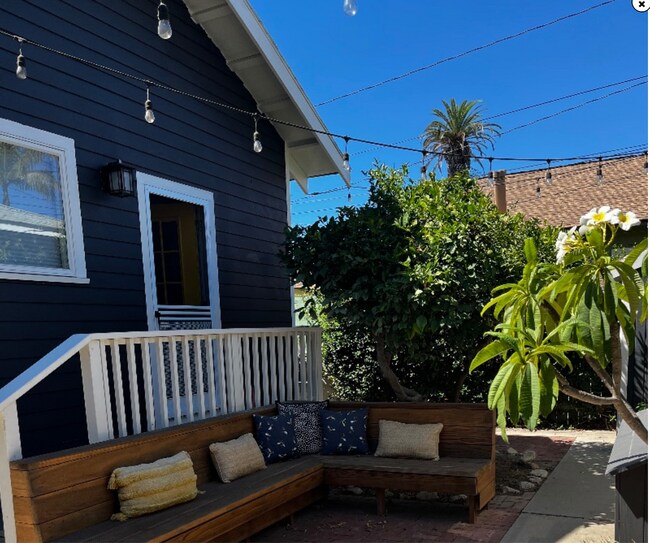 Building Photo - 3023 E 5th St