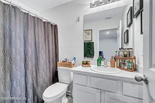 Building Photo - 9008 Gifford Dr