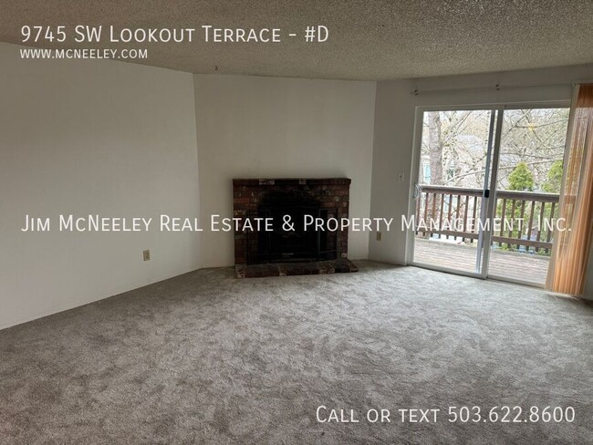 Building Photo - Upper Unit, Two Bedroom with Remodeled kit...