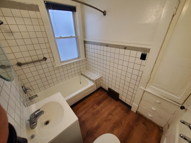 Building Photo - 2954 N 21st St
