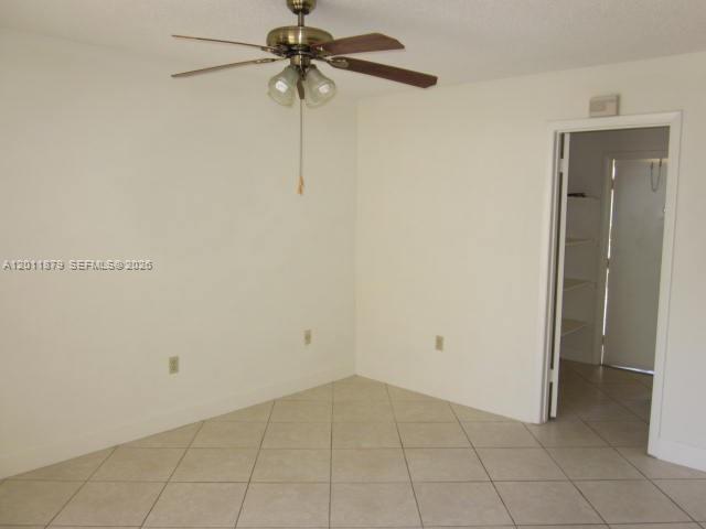 Building Photo - 8853 SW 112th Pl