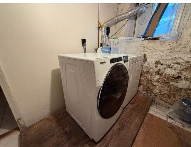 Building Photo - 25 Hawthorne St