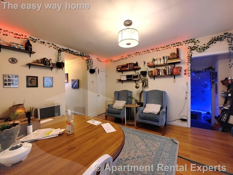 Building Photo - 9 Medford St