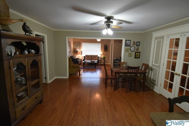 Building Photo - 3500 Colonial Dr