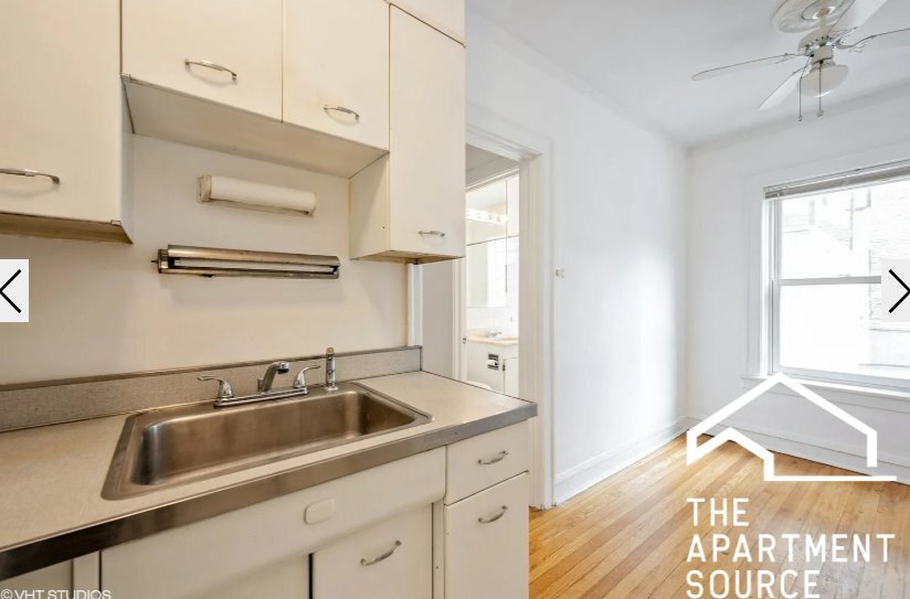 Building Photo - 2324 N Lincoln Park W