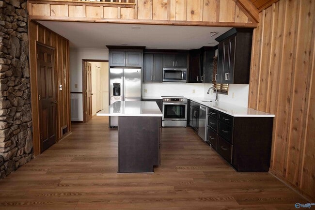 Building Photo - 418 Riverton Dr