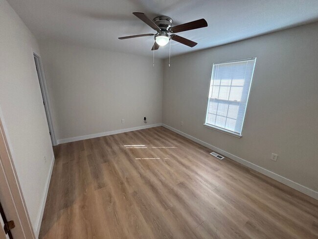 Building Photo - 1512-1514 Citadel Dr.