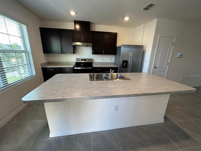 Building Photo - 2017 King Ranch St