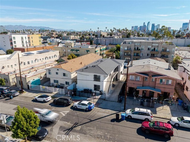 Building Photo - 1116 S Berendo St