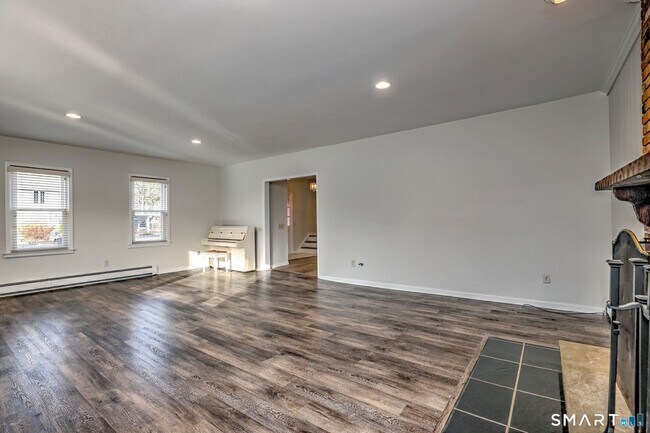 Building Photo - 5160 Madison Ave