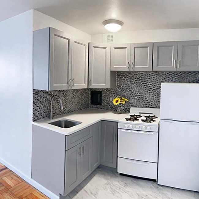 Building Photo - 6515 JFK Blvd E