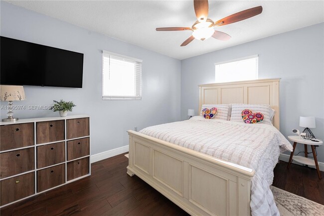 Building Photo - 670 NW 16th St