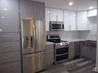 Building Photo - 7505 SW 82nd St