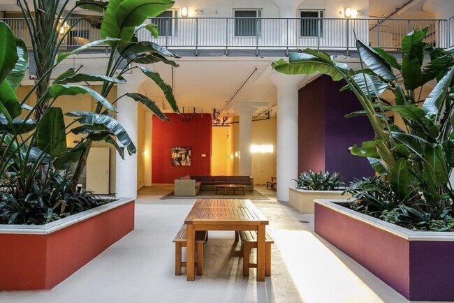 Building Photo - 1 bedroom in Los Angeles CA 90031