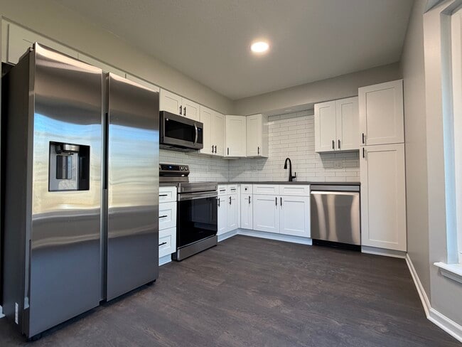 Building Photo - 11631 Garnett St