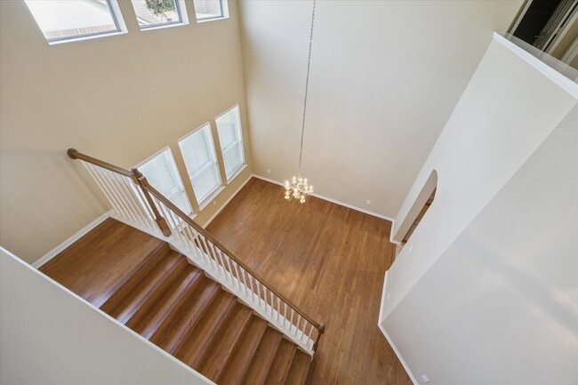 Building Photo - 19010 Country Square Dr