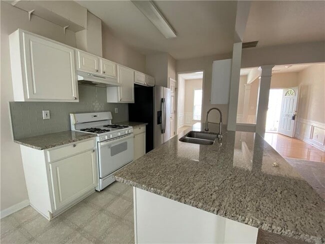 Building Photo - 5454 Medlock Corners Dr