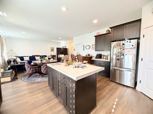 Building Photo - Updated 4 Bedroom Home with Stunning Private Backyard