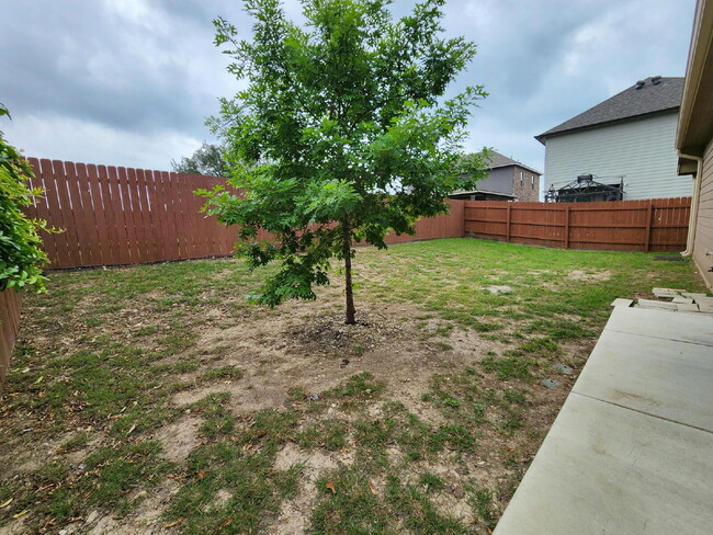 Building Photo - "Beautiful 3 Bedroom, 2 Bathroom Home for ...