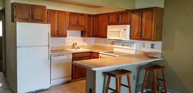 Building Photo - 0675 Straight Creek DVW I 101