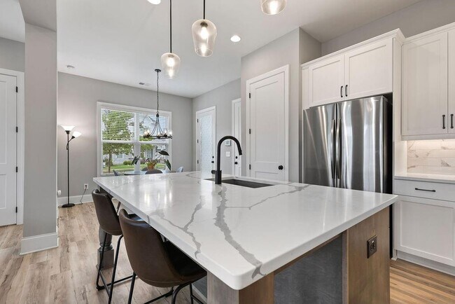 Building Photo - 2018 Cobblestone Wy NW