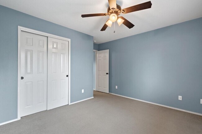 Building Photo - 2704 Greenlee Dr