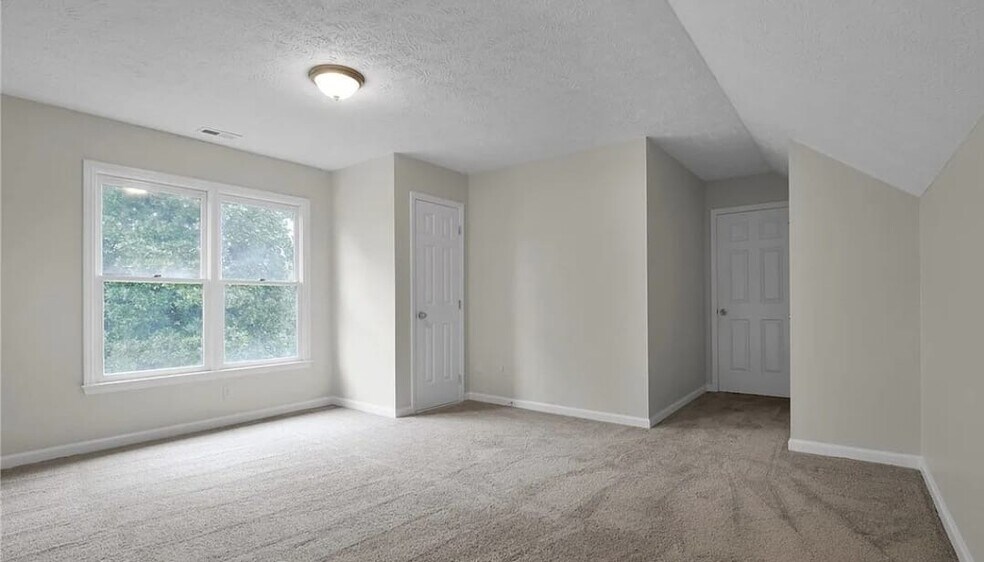 Bedroom - 4780 Deer Lakes Rd