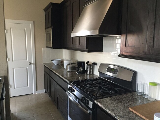 Building Photo - Gorgeous House For Lease in Richardson