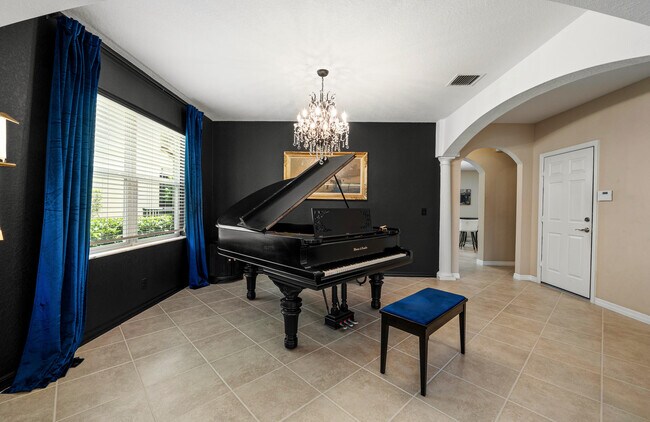 Building Photo - 10652 Ivanhoe Ln