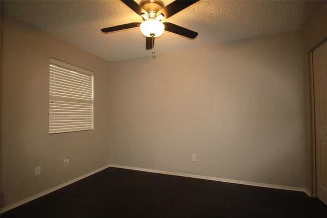 Building Photo - 1712 Cinnamon Path