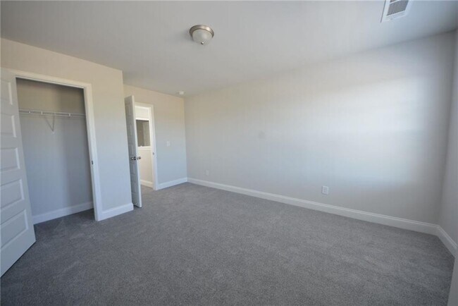 Building Photo - 3871 Brookburn Park
