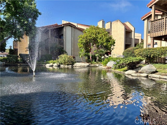 Building Photo - 4791 Lago Dr