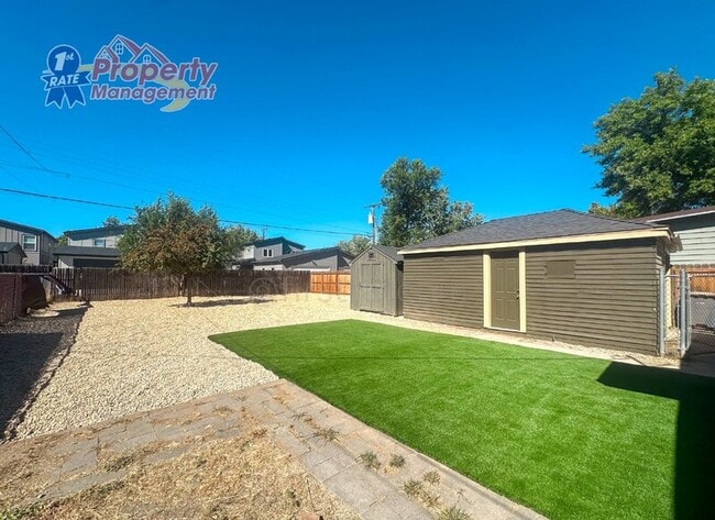 Building Photo - 1721 S Pacific St