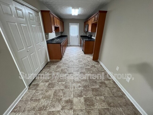 Building Photo - 158 Elder Dr SE