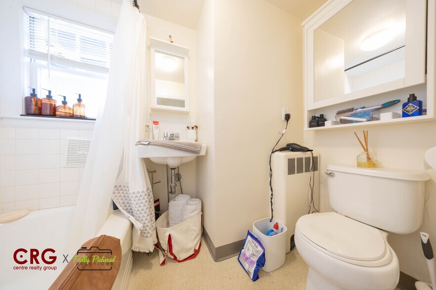 Building Photo - 1026 Chestnut St