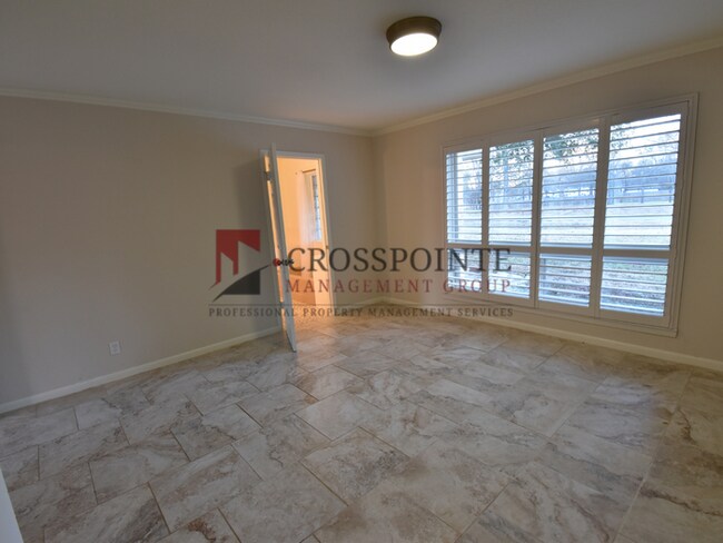 Building Photo - Tour Today! 3 Bedroom Home On Lake Tyler!