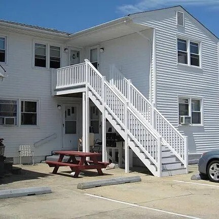 Exterior Rear - 109 W Brigantine Ave