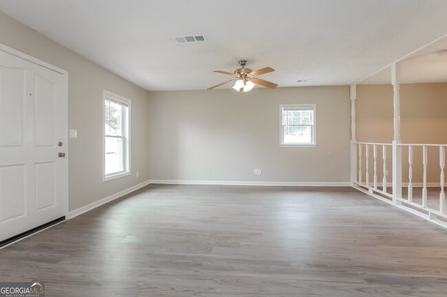 Building Photo - 52 Andover Dr