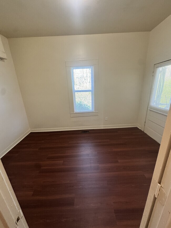 Building Photo - 4208 47th Ave N