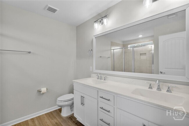 Building Photo - 235 Sonoma Dr