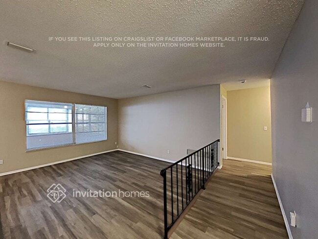 Building Photo - 132 Carriage Hill Dr