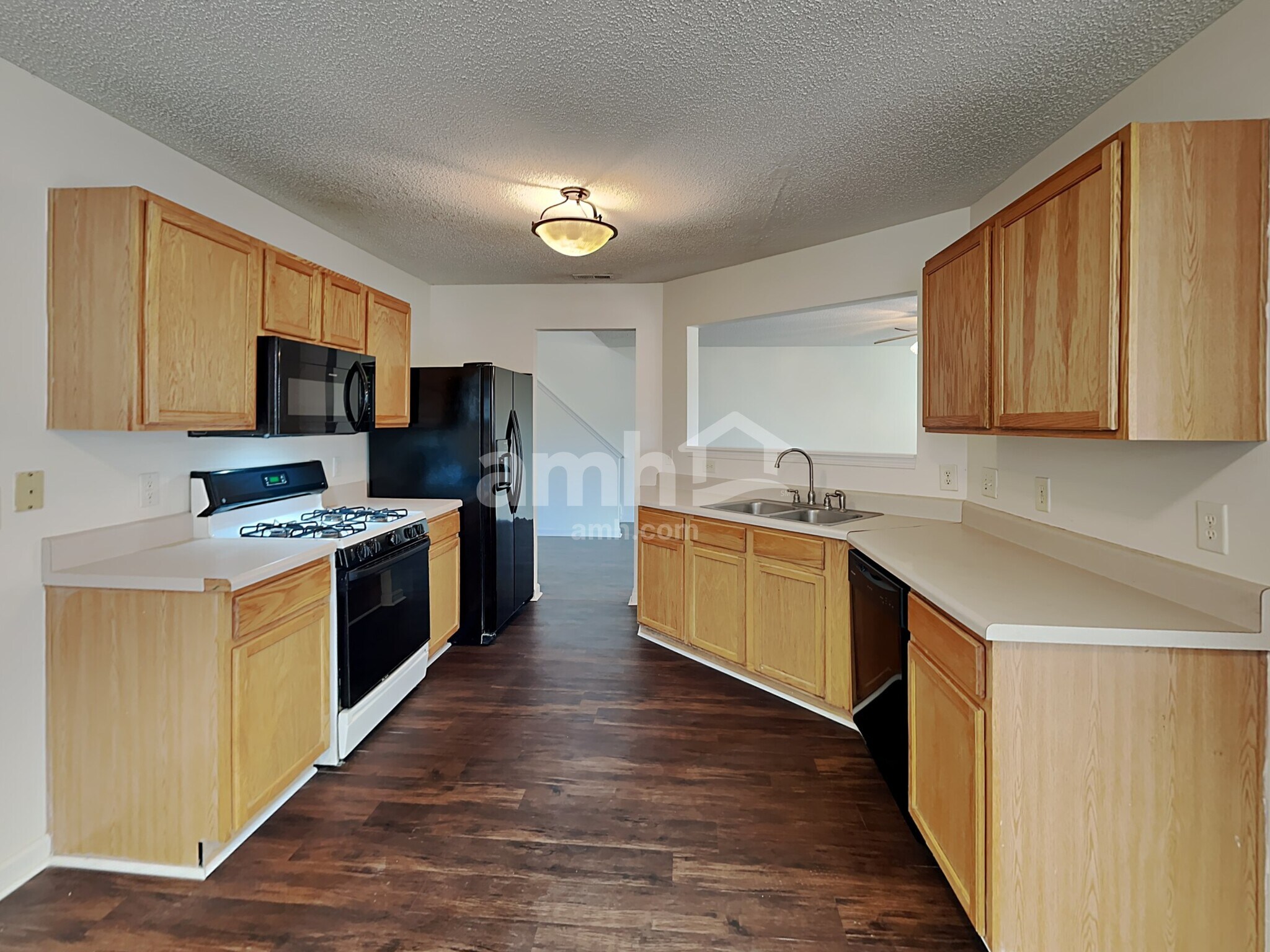 Building Photo - 10502 Plantain Ct