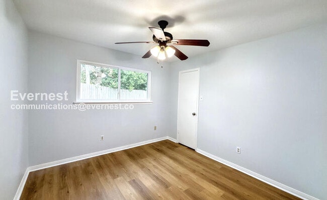 Building Photo - 8534 Dawnridge Dr